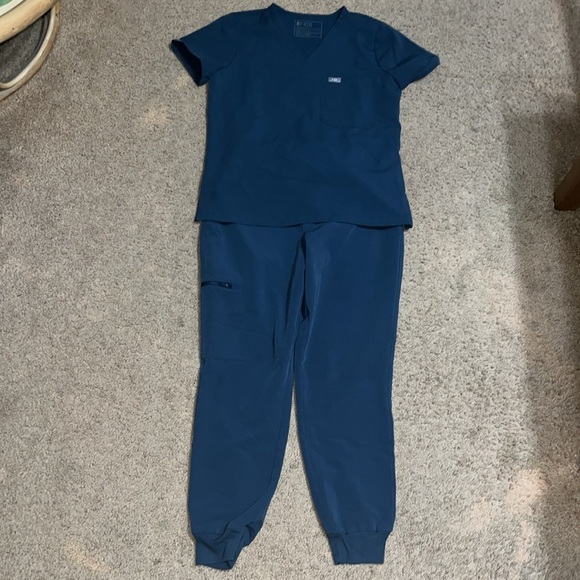 FIGS Catarina + High Waisted Zamora Jogger Scrubs Matching Set Dark Harbor XS/S - Picture 2 of 9